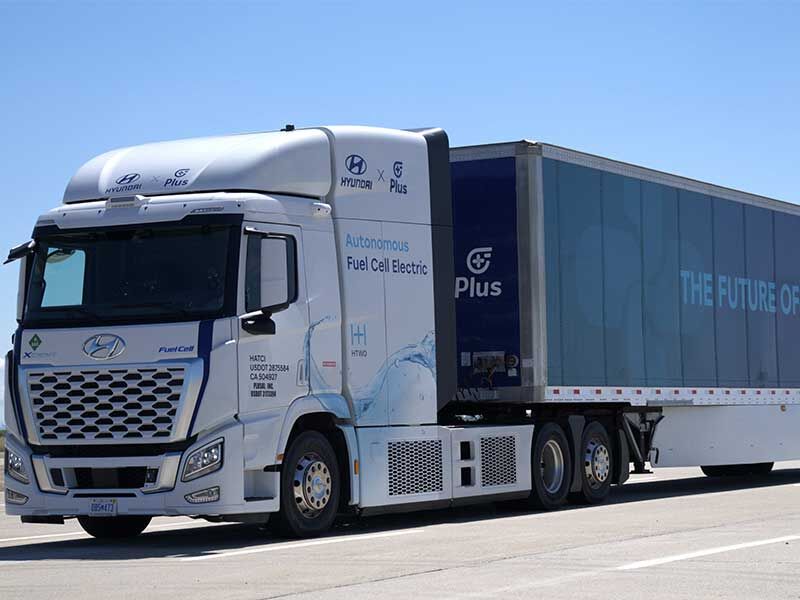 XCIENT-Fuel-Cell-truck-800X600.jpg