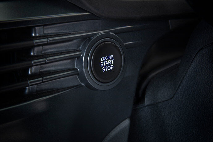 Hyundai_i20-N_Tech_Smart-key-with-push-button-start_690x460.jpg