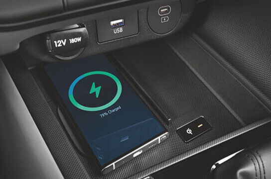 The new Elantra Wireless Smartphone Charger