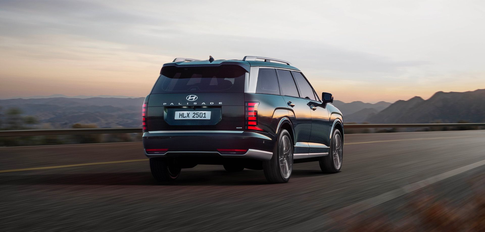 The all-new PALISADE rear view, in sunset