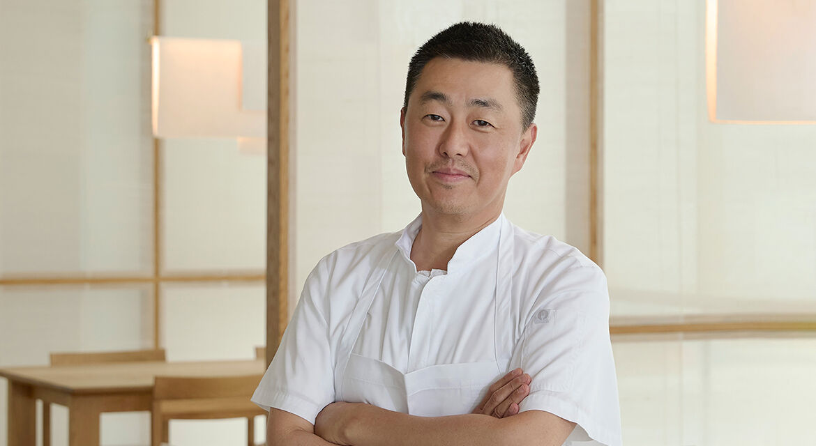 Hyundai Motor Group and three-Michelin-Star chef Corey Lee open new restaurant Na Oh in Singapore at HMGICS