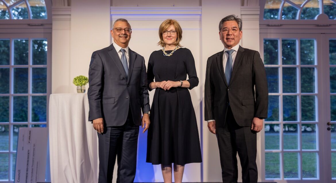 (From left) Sanjiv Lamba, CEO of Linde; Ivana Jemelkova, CEO of the Hydrogen Council; Jaehoon Chang, President and CEO of Hyundai Motor Company @Photo Credit: Hydrogen Council