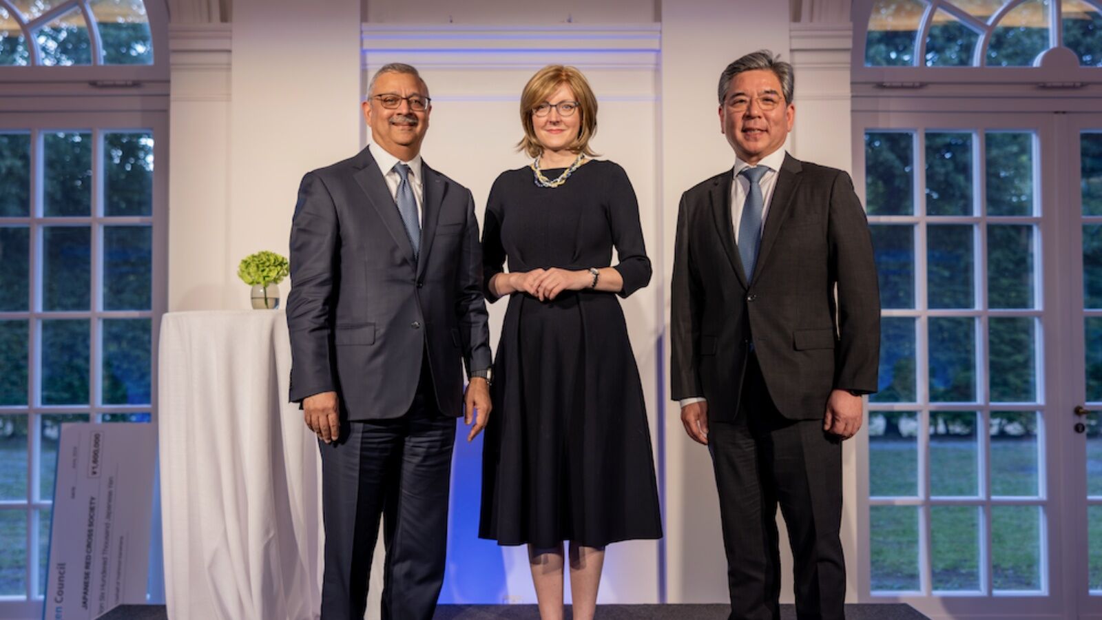 (From left) Sanjiv Lamba, CEO of Linde; Ivana Jemelkova, CEO of the Hydrogen Council; Jaehoon Chang, President and CEO of Hyundai Motor Company @Photo Credit: Hydrogen Council