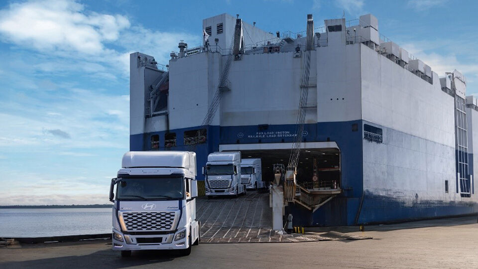 Hyundai Motor Group Deploys XCIENT Hydrogen Fuel Cell Trucks for HMGMA Clean Logistics