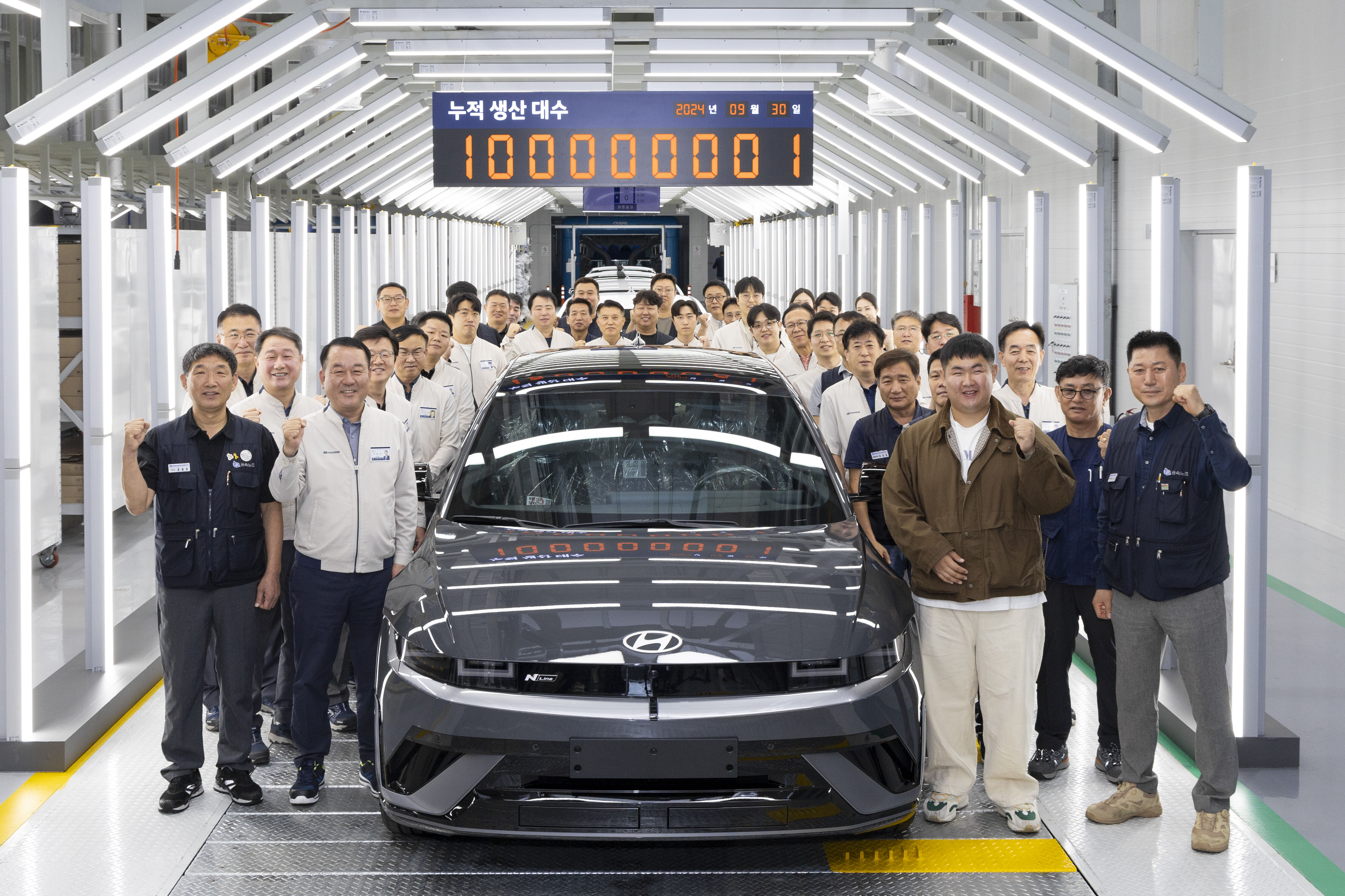 #Hyundai Motor #100 Million Vehicles Produced