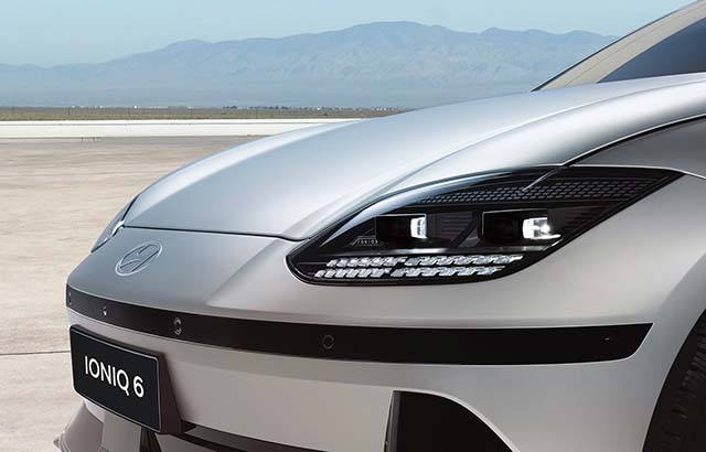 Intelligent Front-lighting System (IFS)